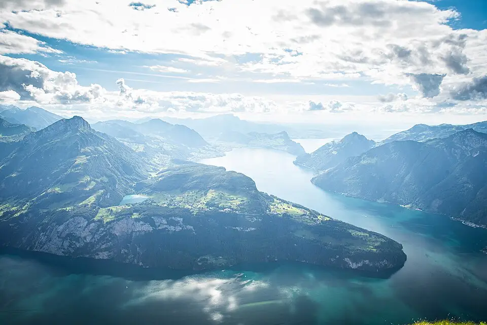 Landschaft und Sehenswürdigkeiten in Vierwaldstättersee für Busreise Vierwaldstättersee für Familien – Route & Leistungen