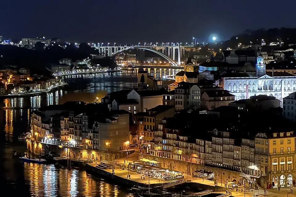Authentischer Reisemoment in Portugal Rundreise – passend zu Günstige Busreise Portugal – Reisecheck