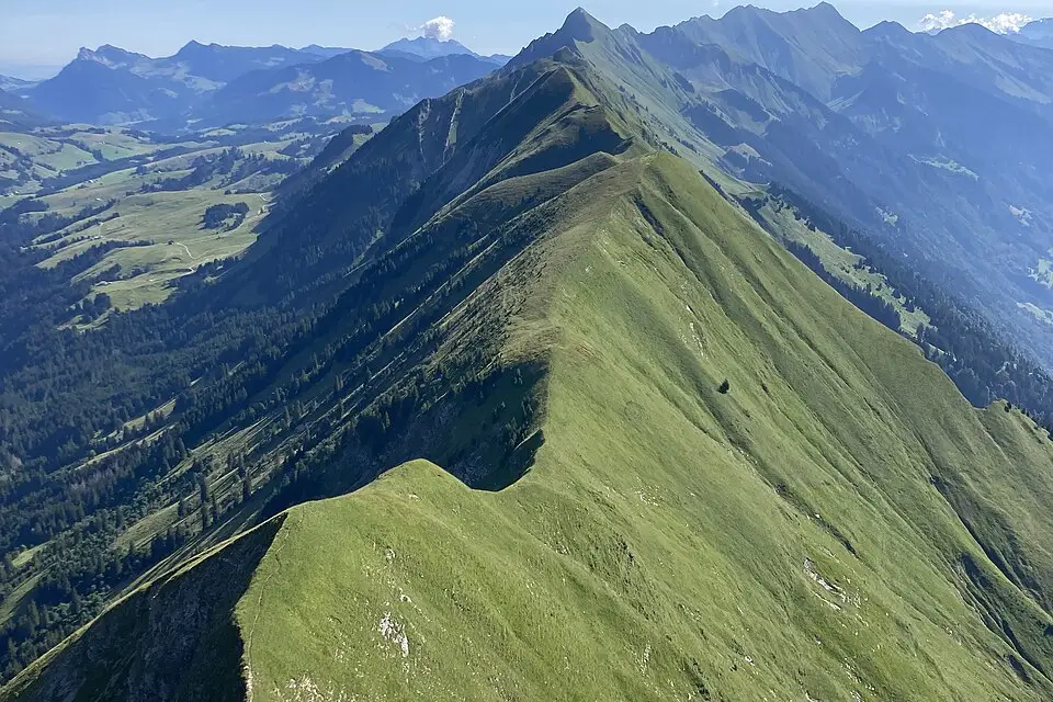 Authentischer Reisemoment in Berner Oberland – passend zu Busreise Berner Oberland – Reisecheck
