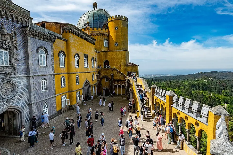 Authentischer Reisemoment in Portugal Rundreise – passend zu Busreise Portugal für Senioren – Reiseguide