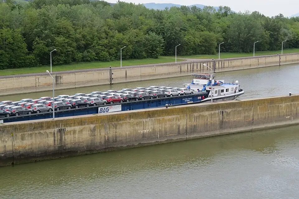 Stimmungsvolle Reiseansicht aus Wachau für Weihnachtsreise Wachau mit dem Bus – Reisecheck
