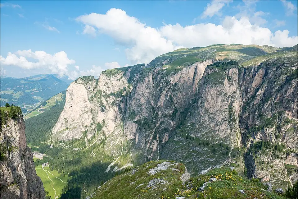 Authentischer Reisemoment in Südtirol – passend zu Busreise Südtirol für Senioren – Route & Leistungen
