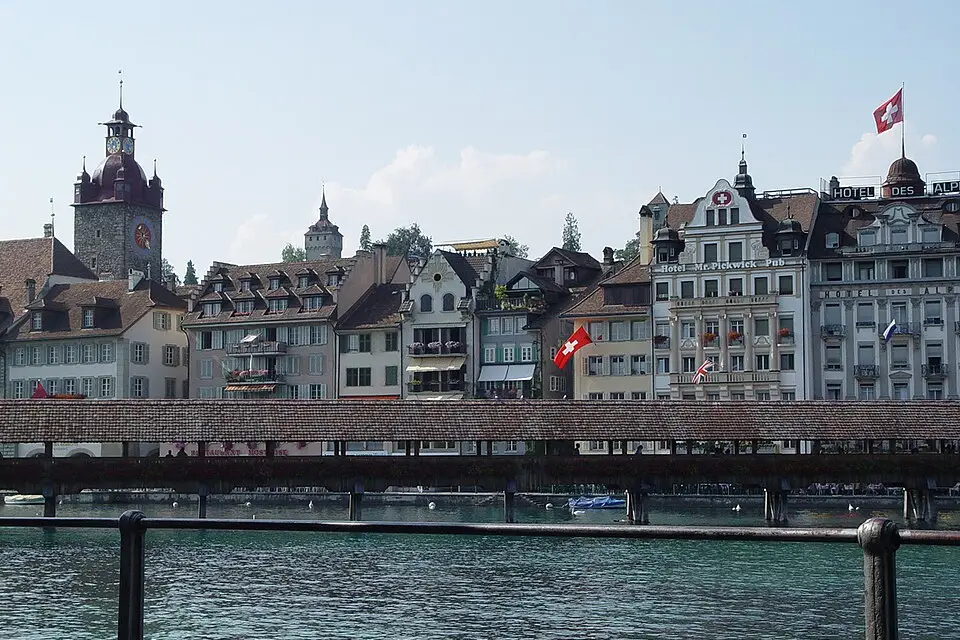 Authentischer Reisemoment in Vierwaldstättersee – passend zu Busreise Vierwaldstättersee mit Rollator – ehrlich eingeordnet