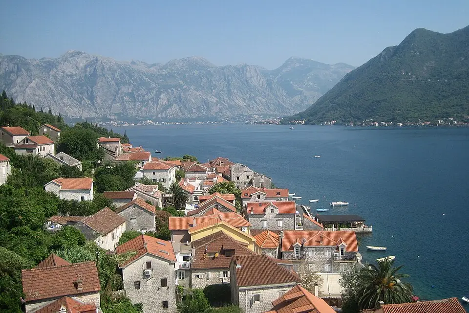 Authentischer Reisemoment in Montenegro – passend zu Busreise Montenegro für Familien – Dauer & Komfort