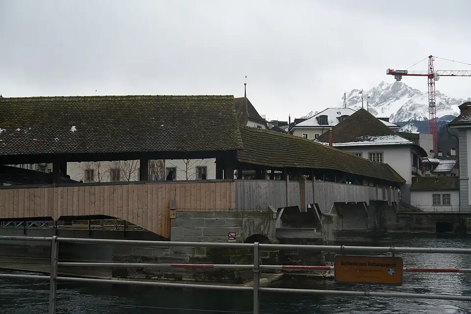 Stimmungsvolle Reiseansicht aus Vierwaldstättersee für Busreise Vierwaldstättersee mit viel Freizeit – Reisecheck
