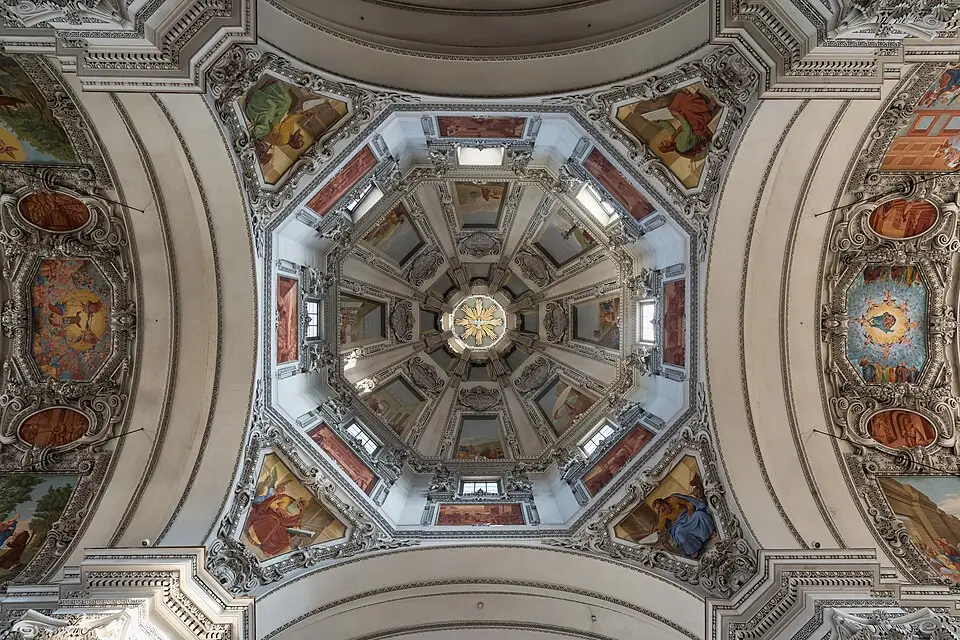 Authentischer Reisemoment in Salzburg – passend zu Busreise Salzburg ab Hamburg – Tipps zur Auswahl