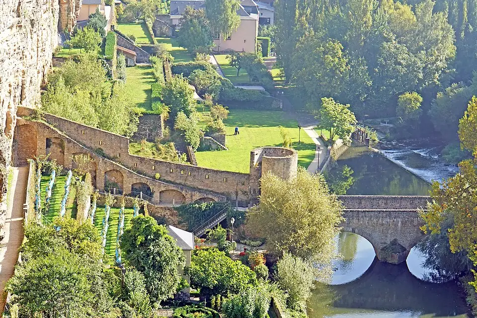 Stimmungsvolle Reiseansicht aus Luxemburg für Busreise Luxemburg ohne Nachtfahrt – Route & Leistungen