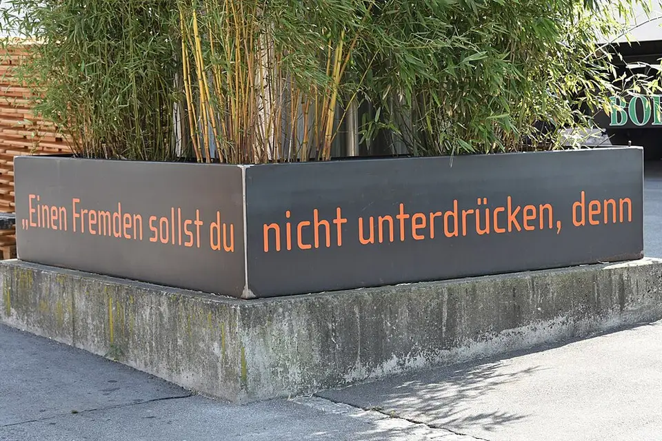 Authentischer Reisemoment in Vorarlberg – passend zu Busreise Vorarlberg für Alleinreisende – Reisecheck