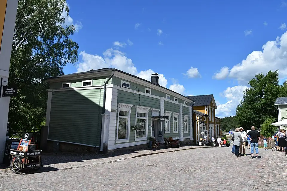 Authentischer Reisemoment in Finnland – passend zu Busreise Finnland mit Haustürabholung – Reiseguide