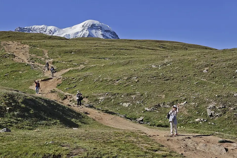 Landschaft und Sehenswürdigkeiten in Wallis für Naturreise Wallis mit dem Bus – Route & Leistungen