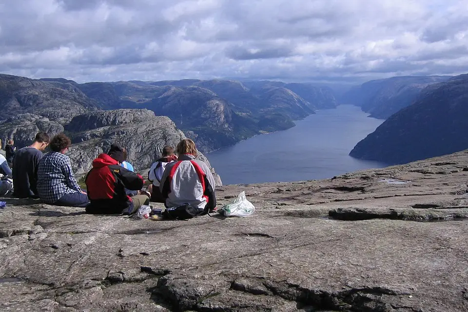 Landschaft und Sehenswürdigkeiten in Norwegische Fjorde für Busreise Norwegische Fjorde 10 Tage – ehrlich eingeordnet