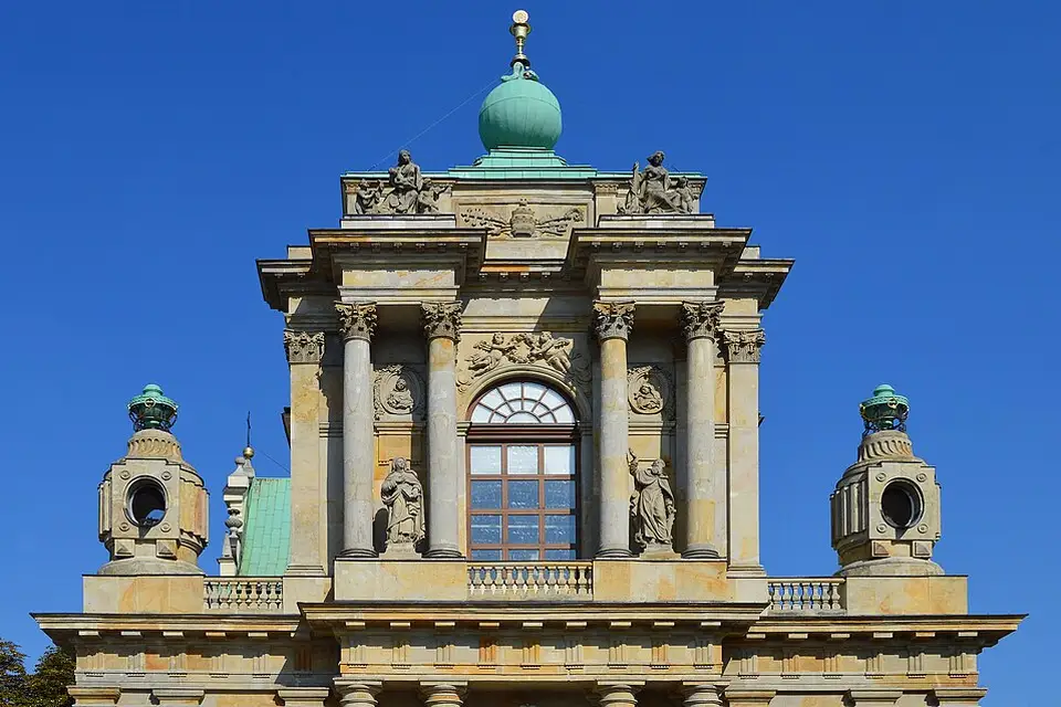 Landschaft und Sehenswürdigkeiten in Warschau für Busreise Warschau mit Haustürabholung – Reiseguide