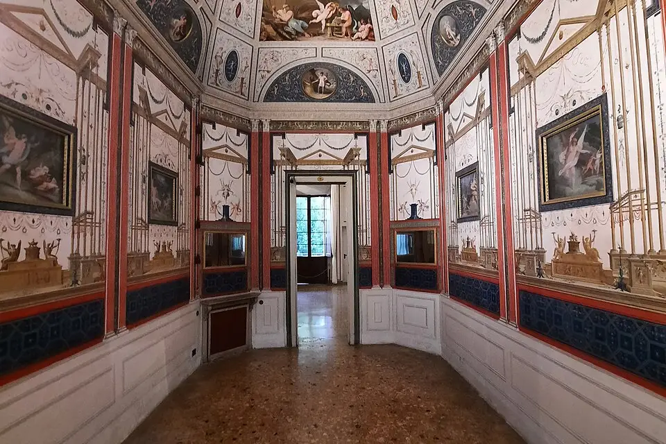 Landschaft und Sehenswürdigkeiten in Emilia Romagna für Busreise Emilia-Romagna mit Panoramabahn – Reisecheck