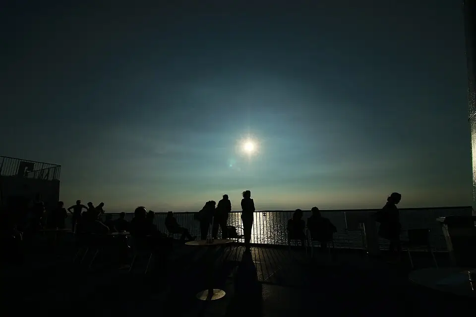 Authentischer Reisemoment in Ostsee – passend zu Standortreise Ostsee mit dem Bus – Tipps zur Auswahl
