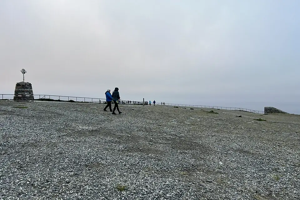 Authentischer Reisemoment in Nordkap – passend zu Busreise Nordkap ab Stuttgart – Dauer & Komfort