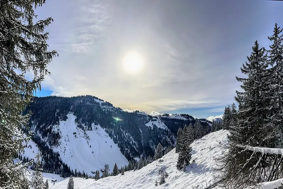 Landschaft und Sehenswürdigkeiten in Tirol für Busreise Tirol im Herbst – Reiseguide
