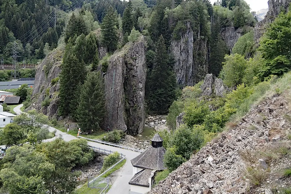 Landschaft und Sehenswürdigkeiten in Tessin für Weihnachtsreise Tessin mit dem Bus – Reiseguide