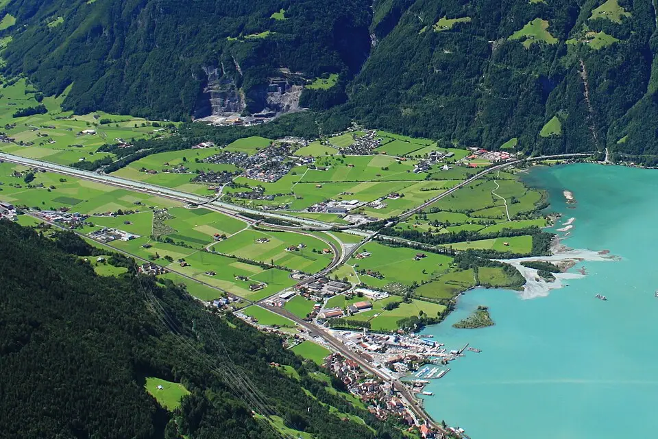 Landschaft und Sehenswürdigkeiten in Vierwaldstättersee für Busreise Vierwaldstättersee im Herbst – Tipps zur Auswahl
