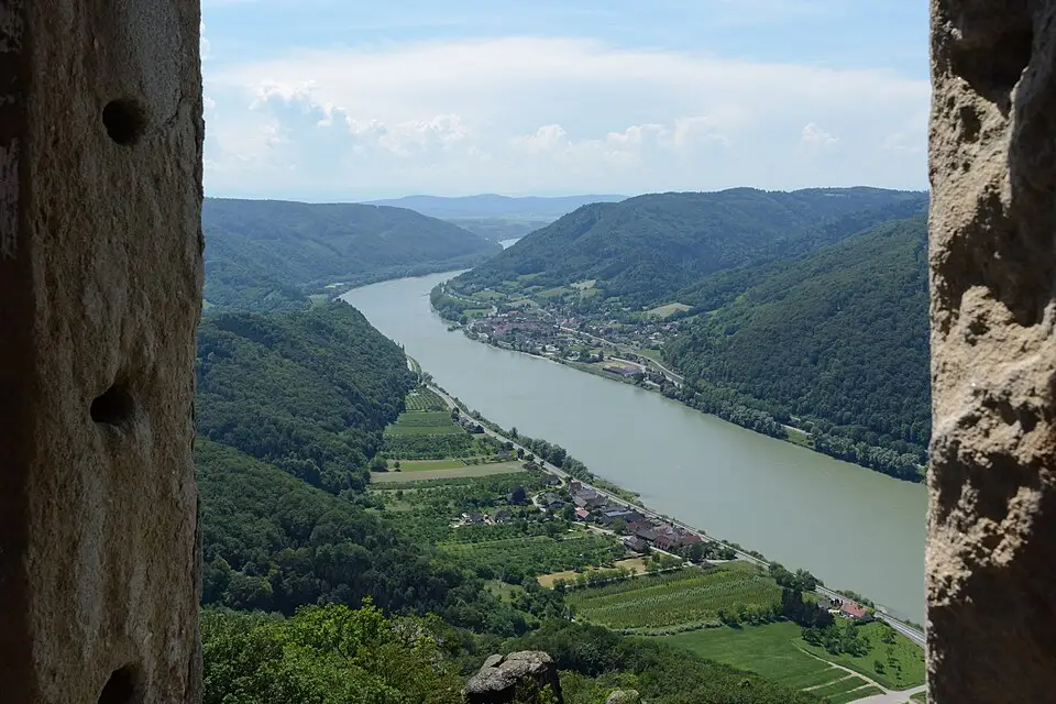 Landschaft und Sehenswürdigkeiten in Wachau für Busreise Wachau mit Rollator – Dauer & Komfort