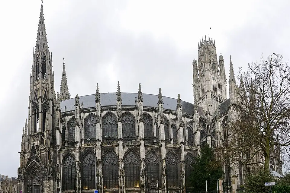 Stimmungsvolle Reiseansicht aus Normandie für Busreise Normandie 7 Tage – ehrlich eingeordnet