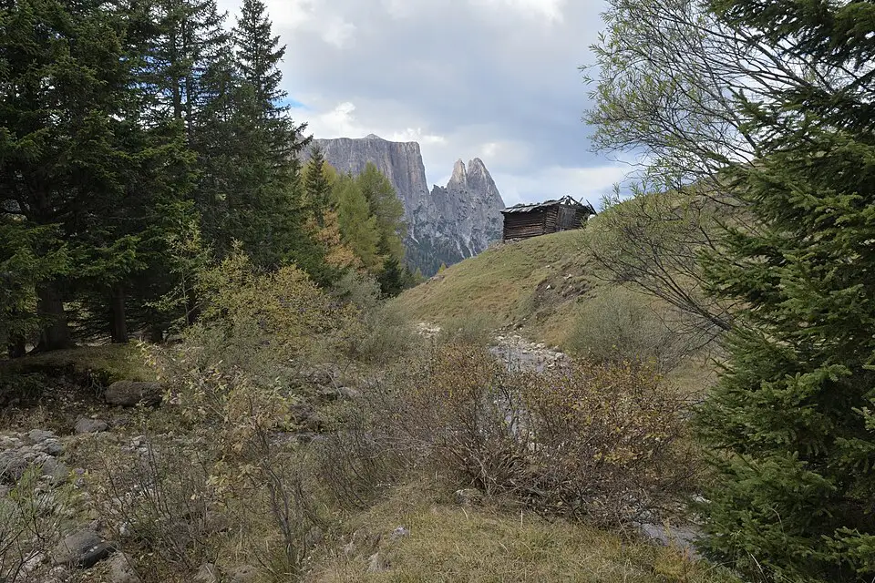 Landschaft und Sehenswürdigkeiten in Südtirol für Busreise Südtirol im Sommer – Dauer & Komfort