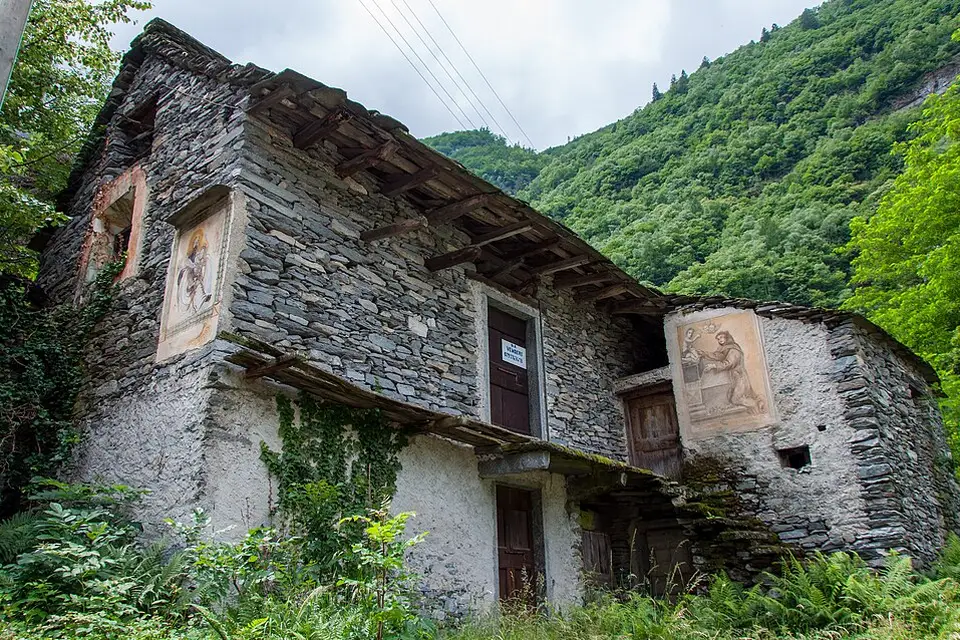 Landschaft und Sehenswürdigkeiten in Tessin für Busreise Tessin für Alleinreisende – Reisecheck