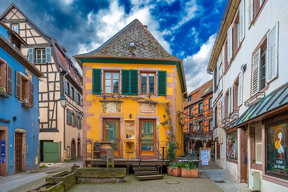 Authentischer Reisemoment in Elsass – passend zu Busreise Elsass für Alleinreisende – Reisecheck