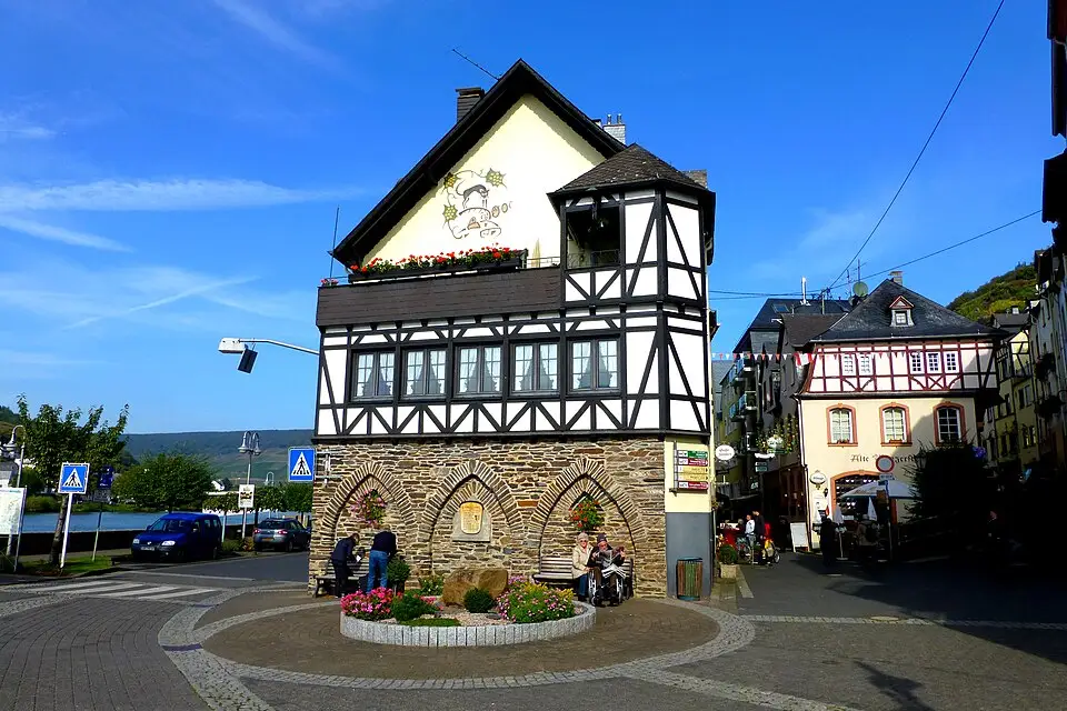 Landschaft und Sehenswürdigkeiten in Mosel für Wellnessreise Mosel mit dem Bus – Route & Leistungen