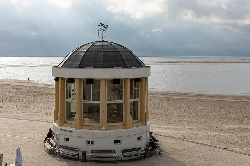 Authentischer Reisemoment in Nordsee – passend zu Busreise Nordsee mit Halbpension – Reiseguide