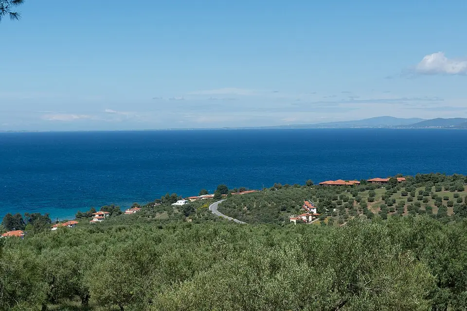 Stimmungsvolle Reiseansicht aus griechischem Festland für Griechisches Festland – Seniorenreise mit Abholservice
