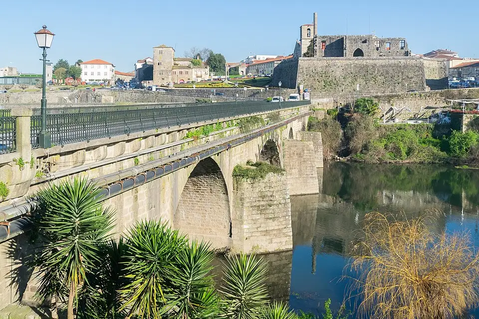 Stimmungsvolle Reiseansicht aus Portugal Rundreise für Busreise Portugal übers Wochenende – Reiseguide