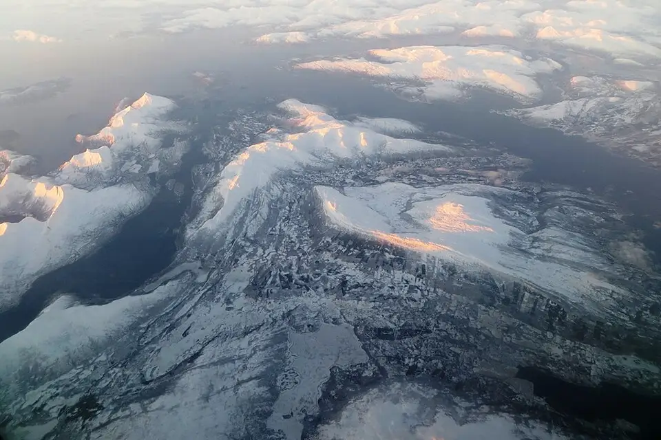 Authentischer Reisemoment in Nordkap – passend zu Busreise Nordkap im Winter – Reiseguide