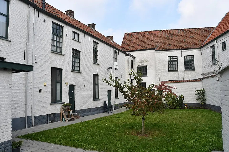 Landschaft und Sehenswürdigkeiten in Flandern für Busreise Flandern ab München – Dauer & Komfort