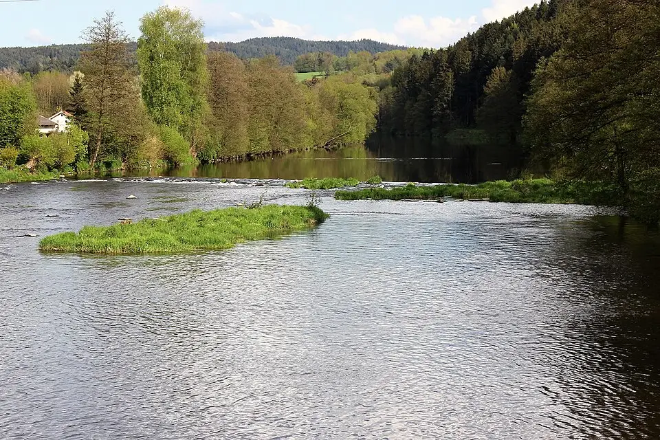 Landschaft und Sehenswürdigkeiten in Bayerischen Wald für Günstige Busreise Bayerischer Wald – Dauer & Komfort