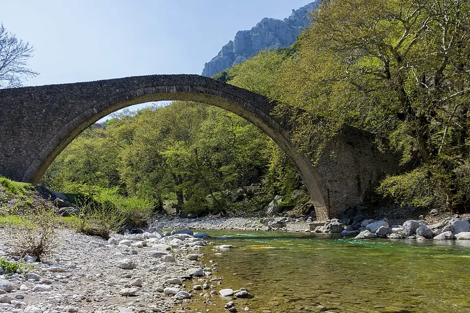 Authentischer Reisemoment in griechischem Festland – passend zu Standortreise Griechisches Festland mit dem Bus – Dauer & Komfort