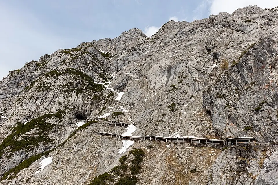 Authentischer Reisemoment in Salzburg – passend zu Busreise Salzburg übers Wochenende – Tipps zur Auswahl