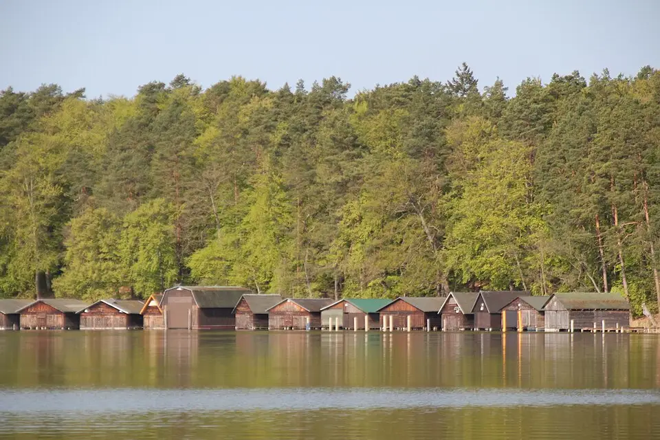 Authentischer Reisemoment in Mecklenburgischen Seenplatte – passend zu Barrierearme Busreise Mecklenburgische Seenplatte – Reiseguide