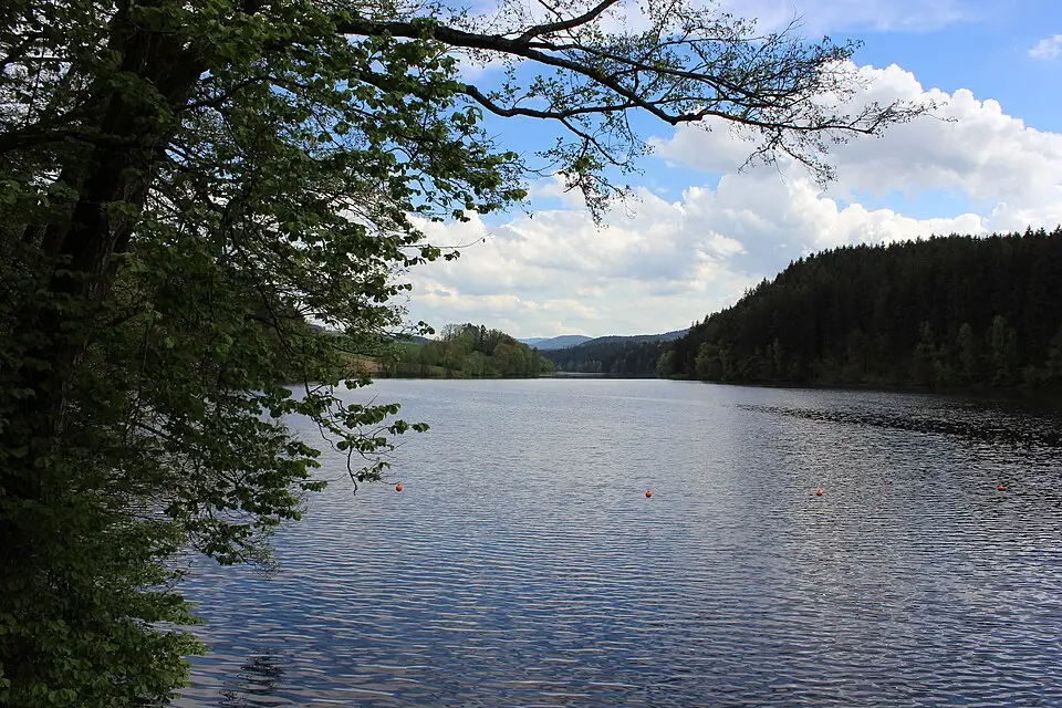 Stimmungsvolle Reiseansicht aus Bayerischen Wald für Gruppenreise Bayerischer Wald mit dem Bus – Reisecheck
