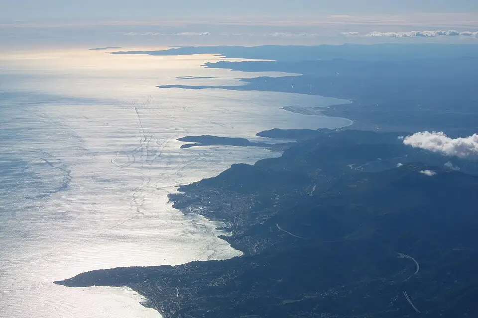 Authentischer Reisemoment in Côte d’Azur – passend zu Busreise Côte d’Azur ab München – Tipps zur Auswahl