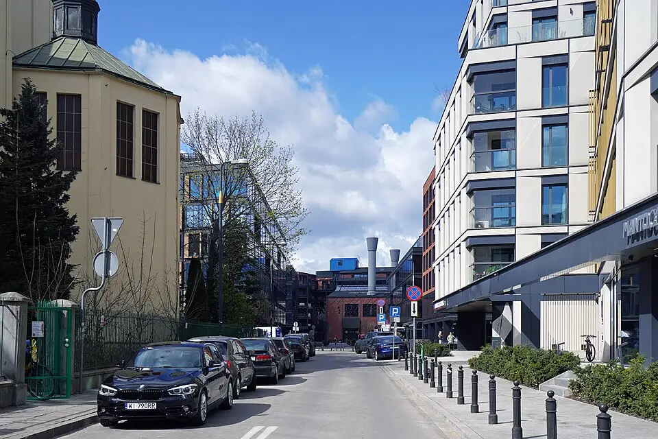Stimmungsvolle Reiseansicht aus Warschau für Barrierearme Busreise Warschau – Dauer & Komfort