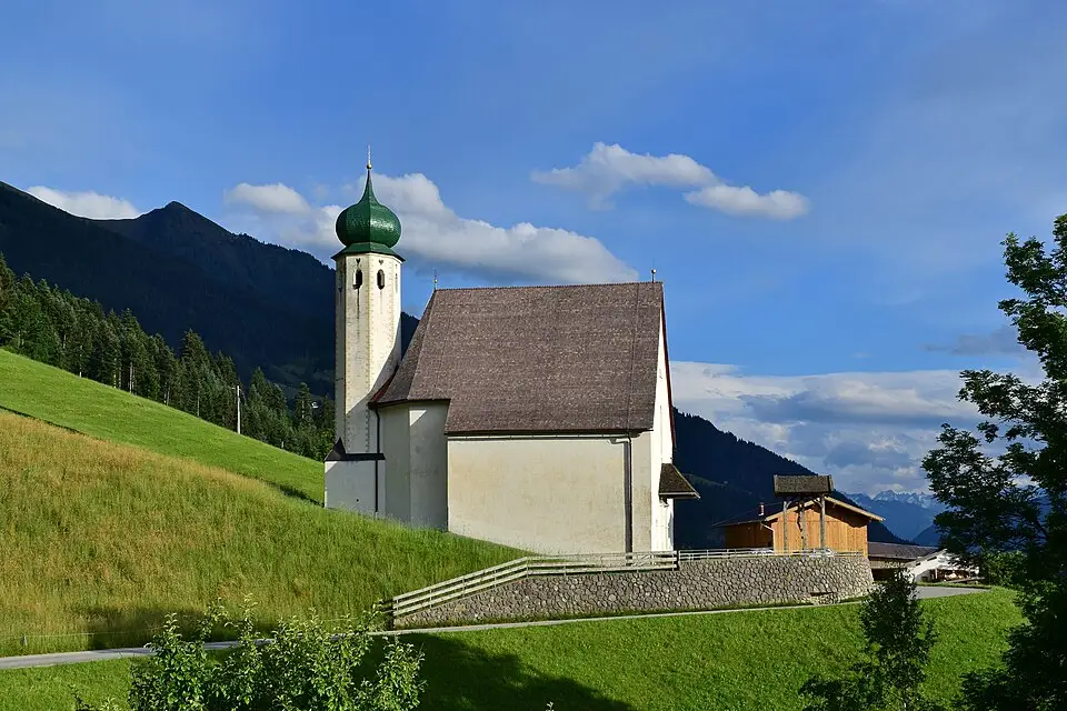 Landschaft und Sehenswürdigkeiten in Zillertal für Barrierearme Busreise Zillertal – Reisecheck