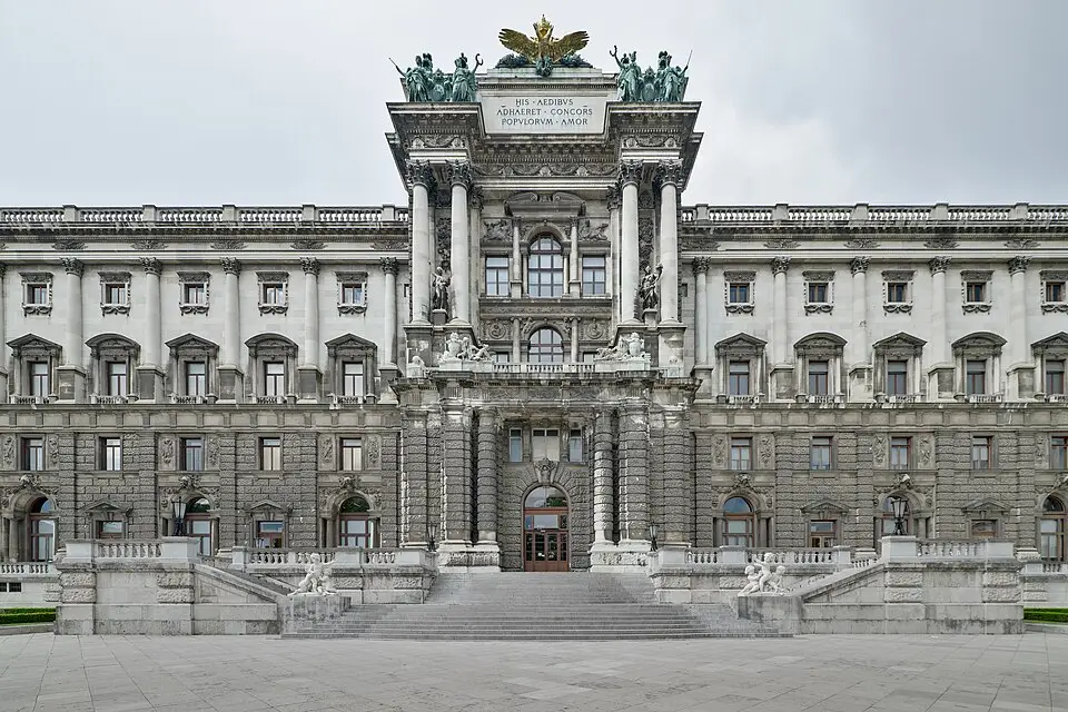 Authentischer Reisemoment in Wien – passend zu Busreise Wien ab NRW – Dauer & Komfort