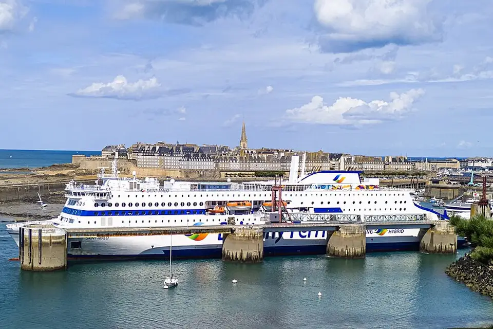 Stimmungsvolle Reiseansicht aus Bretagne für Busreise Bretagne für Senioren – Tipps zur Auswahl