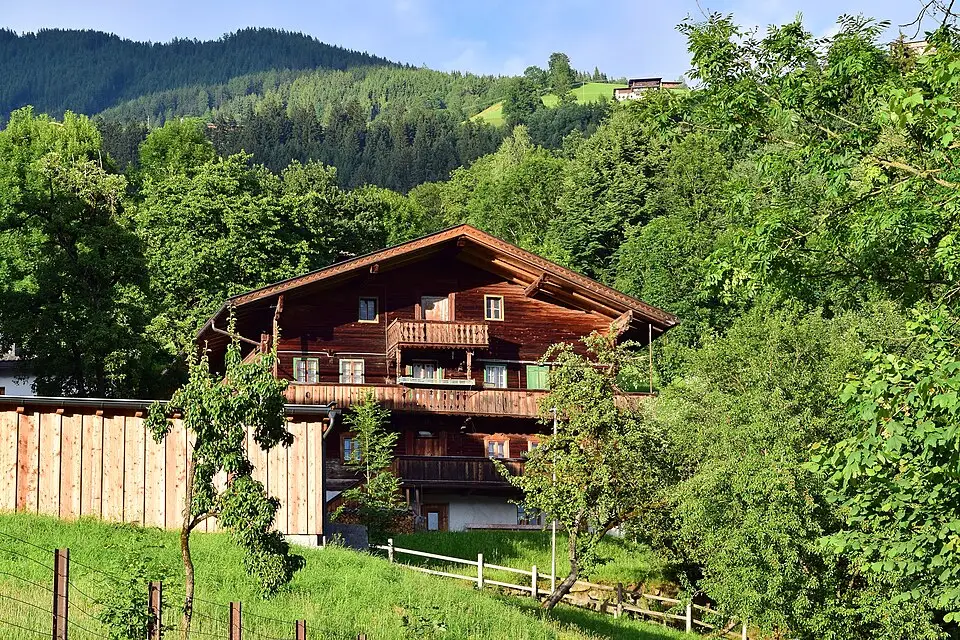 Landschaft und Sehenswürdigkeiten in Zillertal für Busreise Zillertal ab München – Tipps zur Auswahl