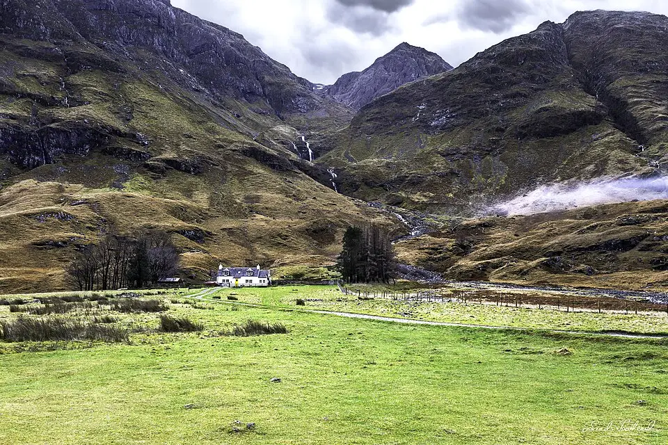 Stimmungsvolle Reiseansicht aus Schottland für Busreise Schottland in kleiner Gruppe – Tipps zur Auswahl
