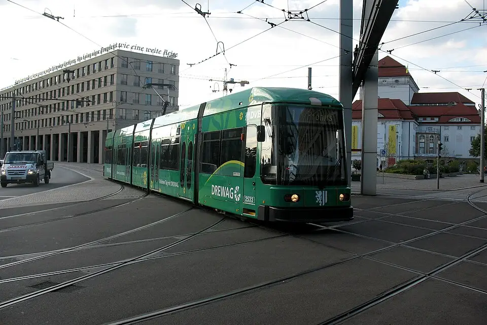 Authentischer Reisemoment in Dresden – passend zu Erlebnisreise Dresden mit dem Bus – Tipps zur Auswahl