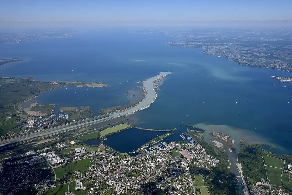Stimmungsvolle Reiseansicht aus Bodensee für Busreise Bodensee ab Frankfurt – Reiseguide