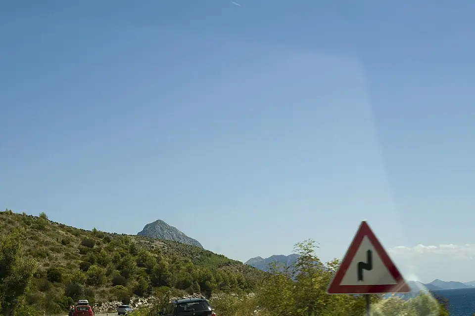 Stimmungsvolle Reiseansicht aus Dalmatien für Erlebnisreise Dalmatien mit dem Bus – Tipps zur Auswahl