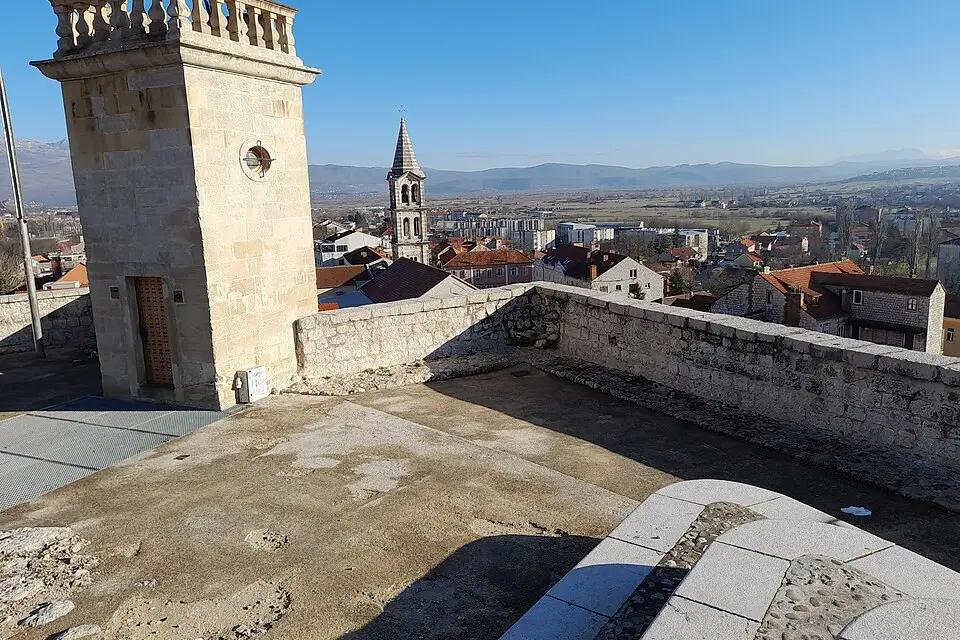 Landschaft und Sehenswürdigkeiten in Dalmatien für Standortreise Dalmatien mit dem Bus – Reiseguide