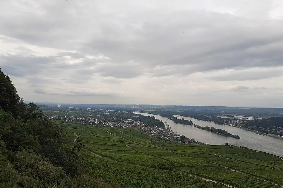 Landschaft und Sehenswürdigkeiten in Rhein für Busreise Romantischer Rhein für Alleinreisende – Reisecheck